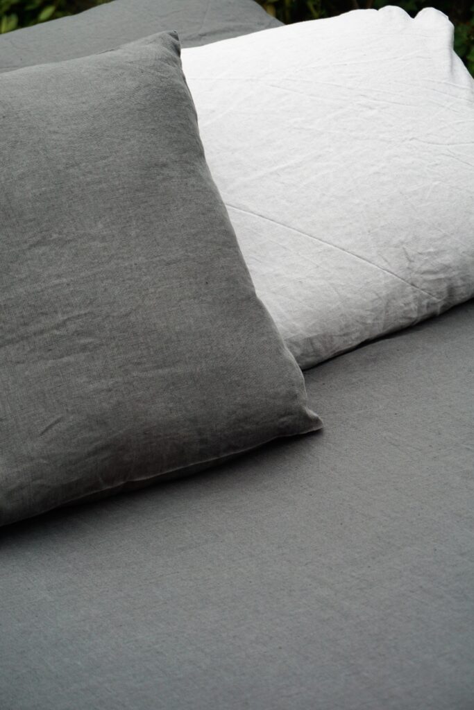 Lin lavé anthracite et gris perle